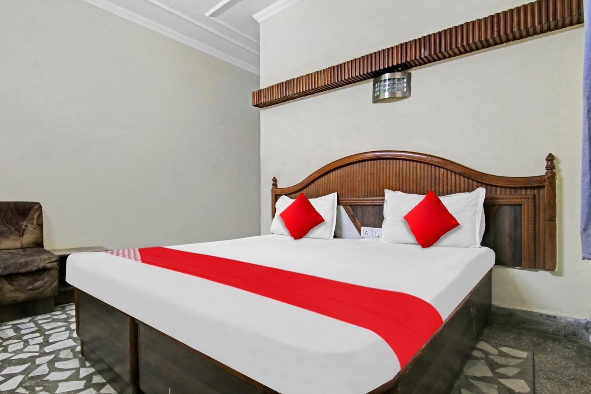 Hotel O Rak International New Delhi Eksteriør billede