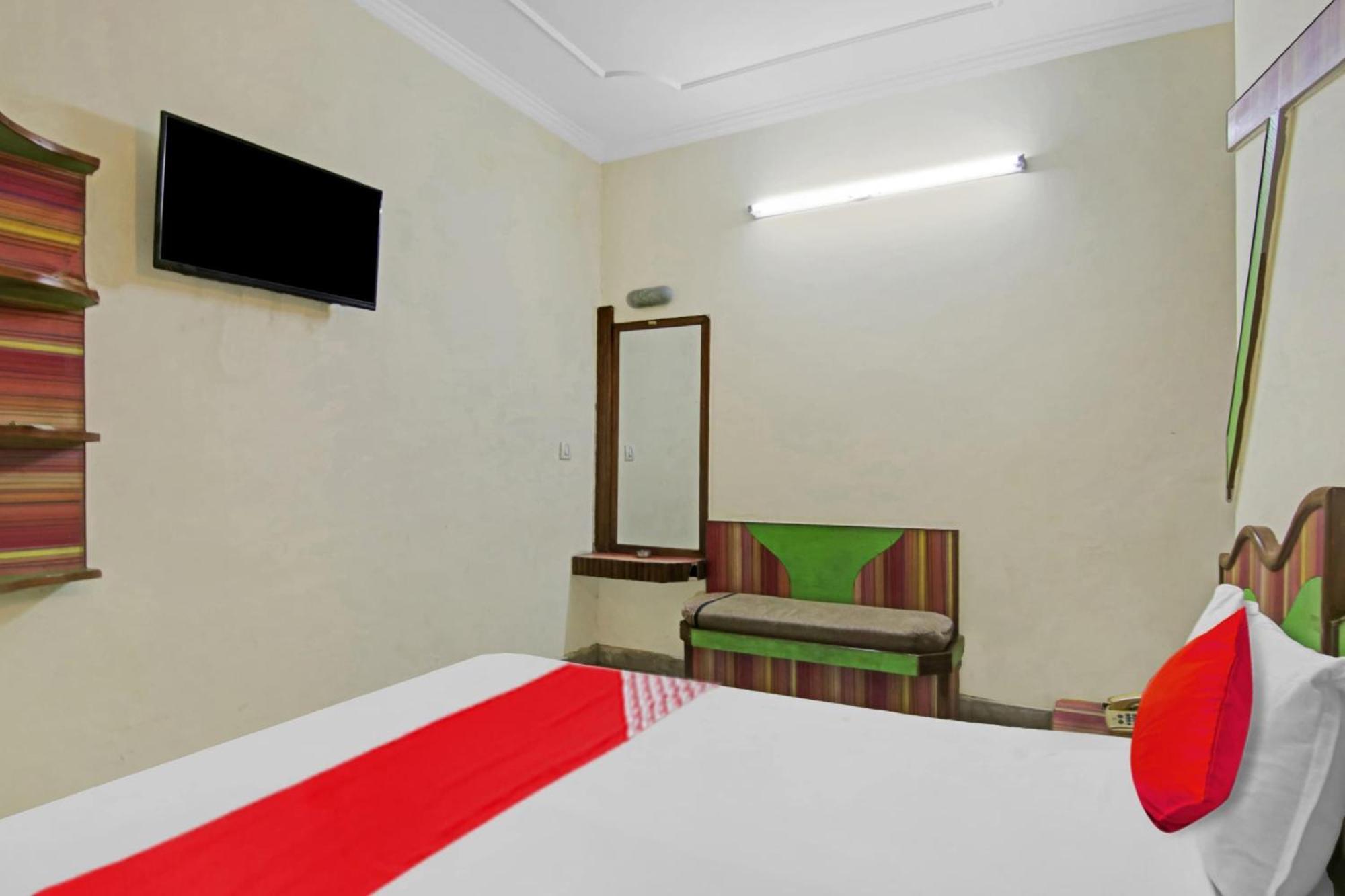 Hotel O Rak International New Delhi Eksteriør billede